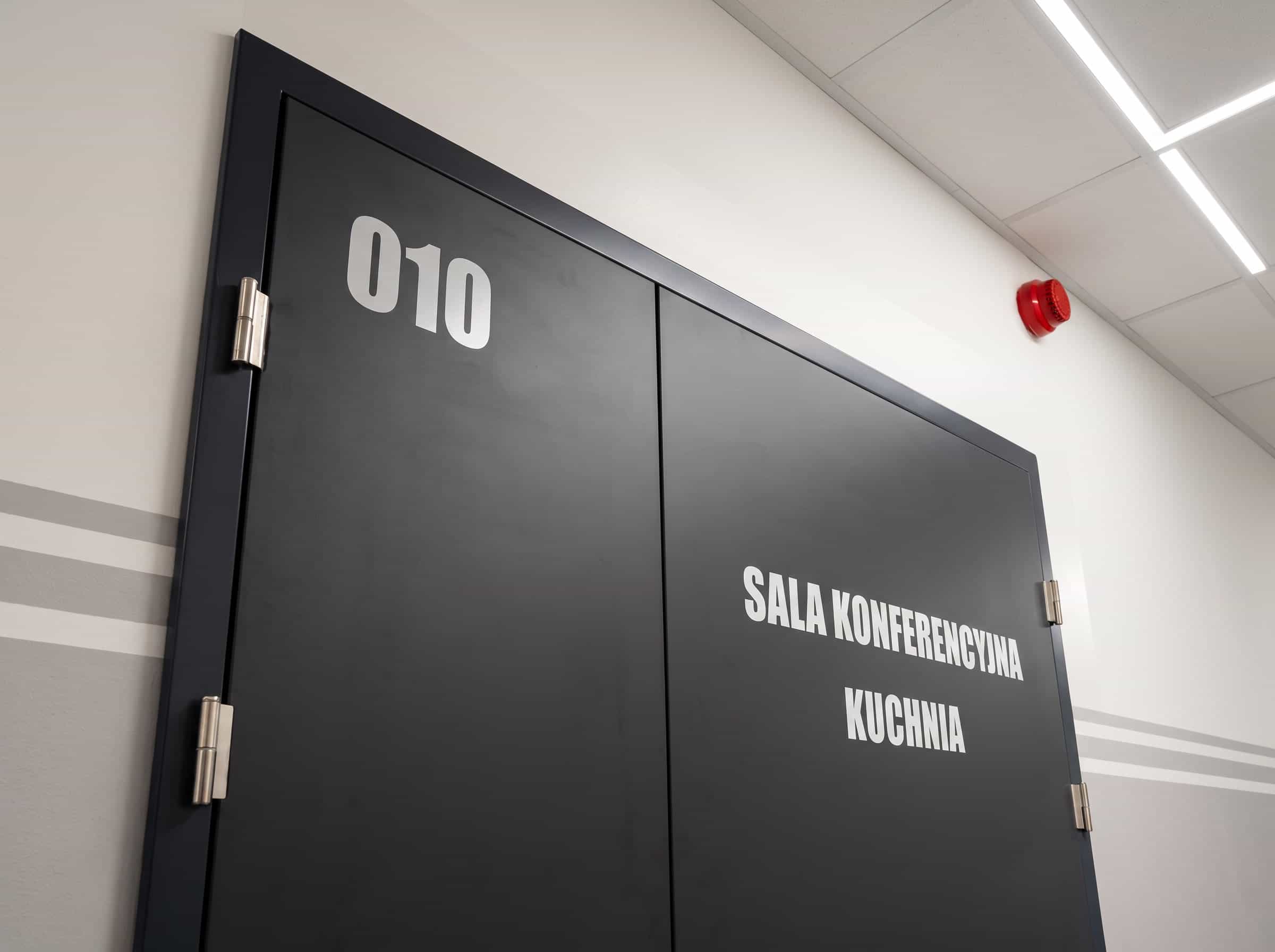 Hotel pracowniczy Karpin - sala konferencyjna z kuchnią, pokój 010 Hotel pracowniczy Karpin - sala konferencyjna z kuchnią, pokój 010